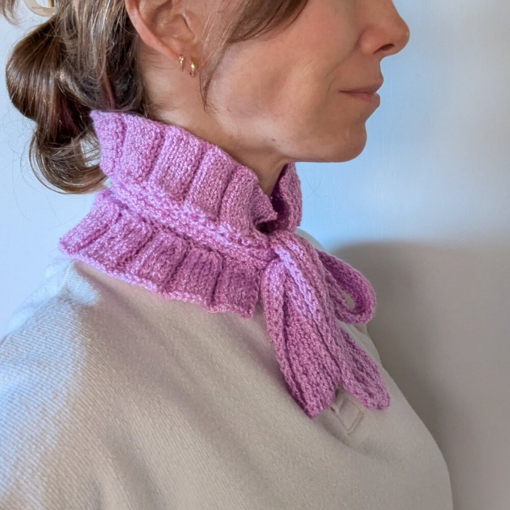 🎀 Hand-Knitted Ruffle Choker Collar – Orchid Pink Poetcore Victorian Academia - Picture 10 of 14